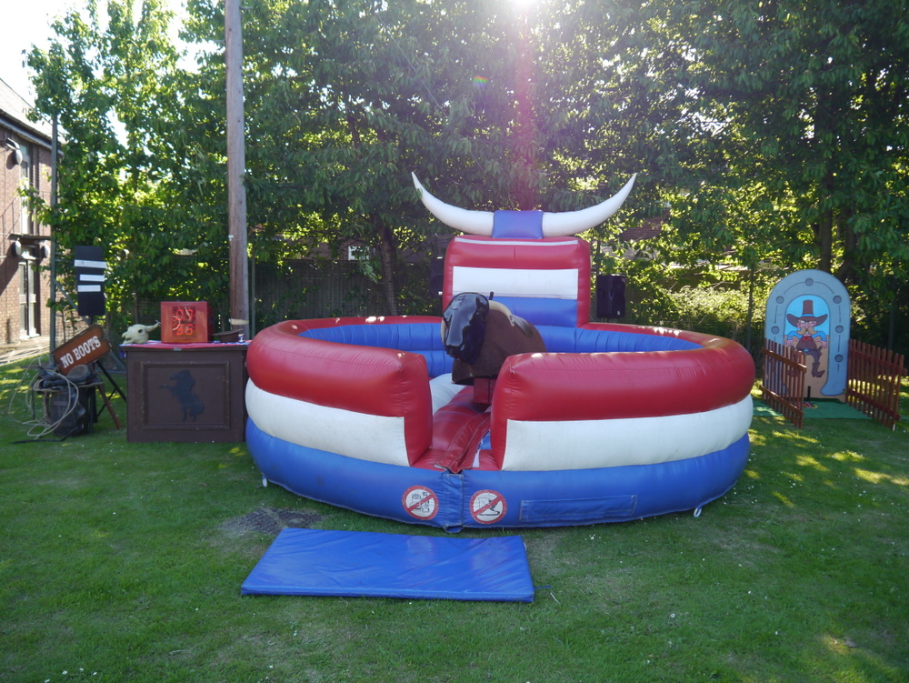 RODEO BULL HIRE/ BUCKING BRONCO HIRE LONDON - ESSEX - SURREY - HERTS