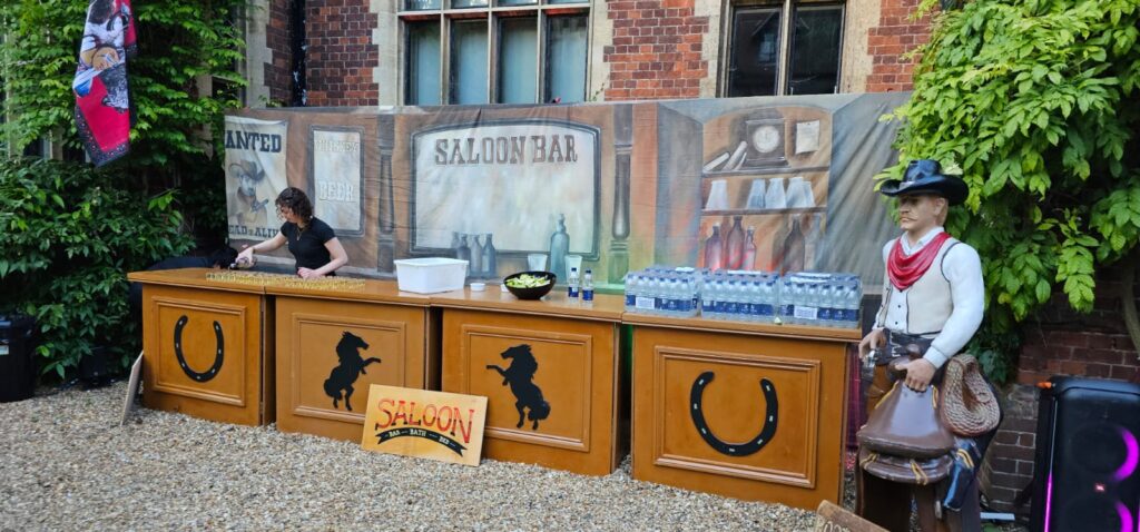 WILD WEST PROPS